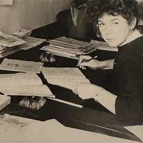 Teaching - Nadezhda at the blackboard